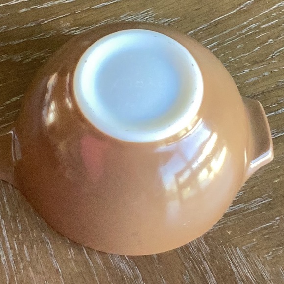 Vintage Pyrex Cinderella Nesting Mixing Bowl - Picture 6 of 6